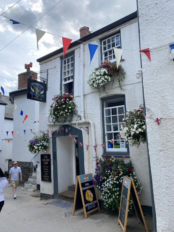 The other pub, Port Isaac.