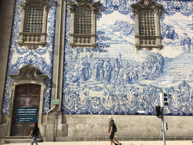 More of Porto’s beautiful blue tiles.