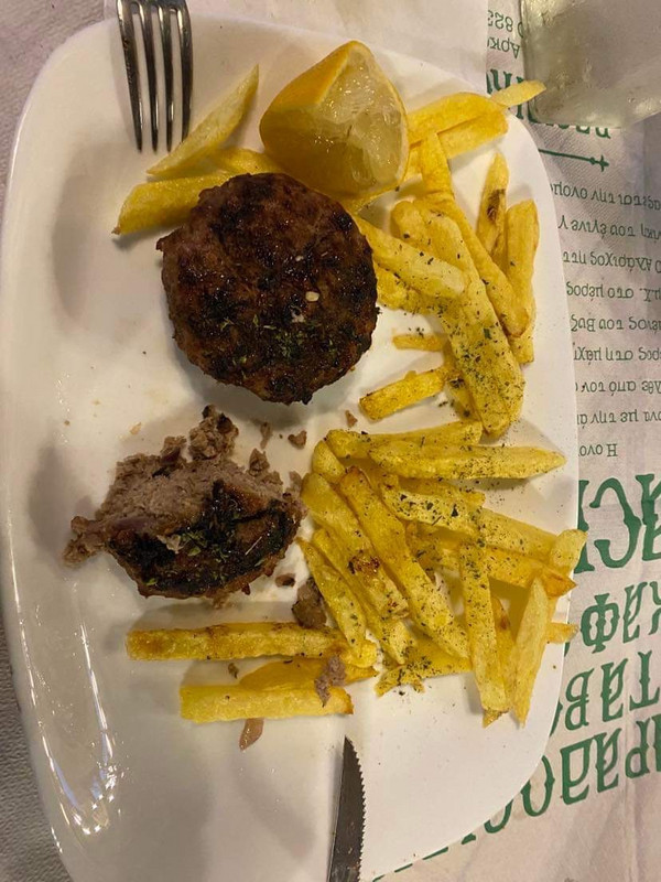 Greek burger. With chips, we are no longer surprised.