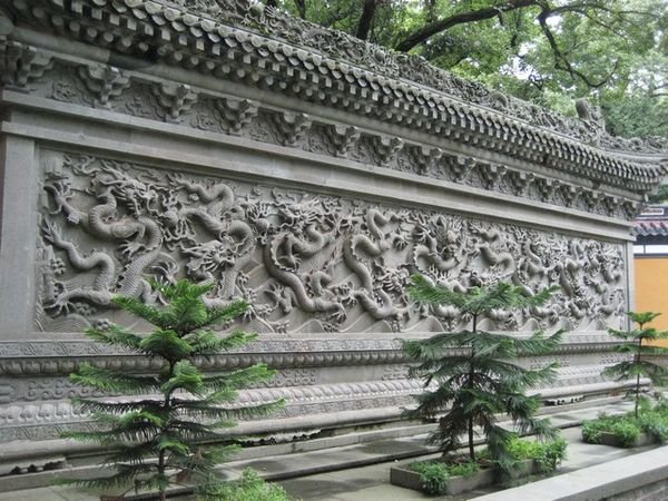 Dragon Wall at Fayu Temple