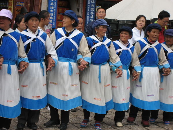 Dancing Naxi Women
