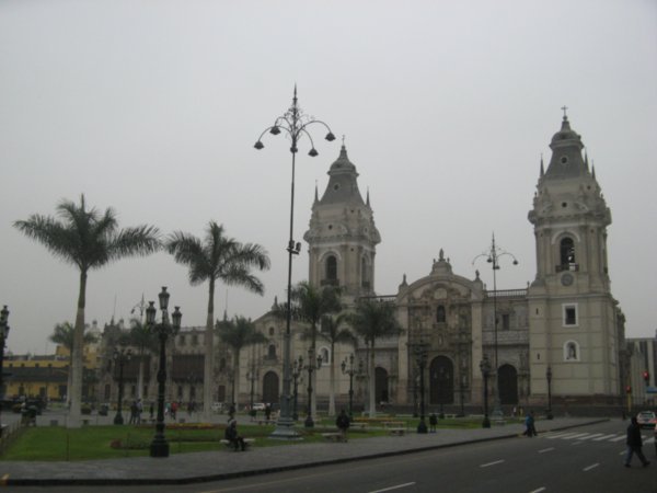 La Catedral en Plaza de Armas