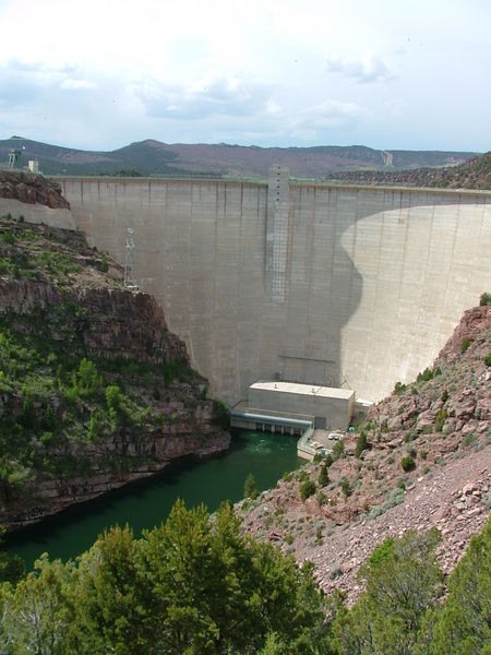 The flaming gorge dam