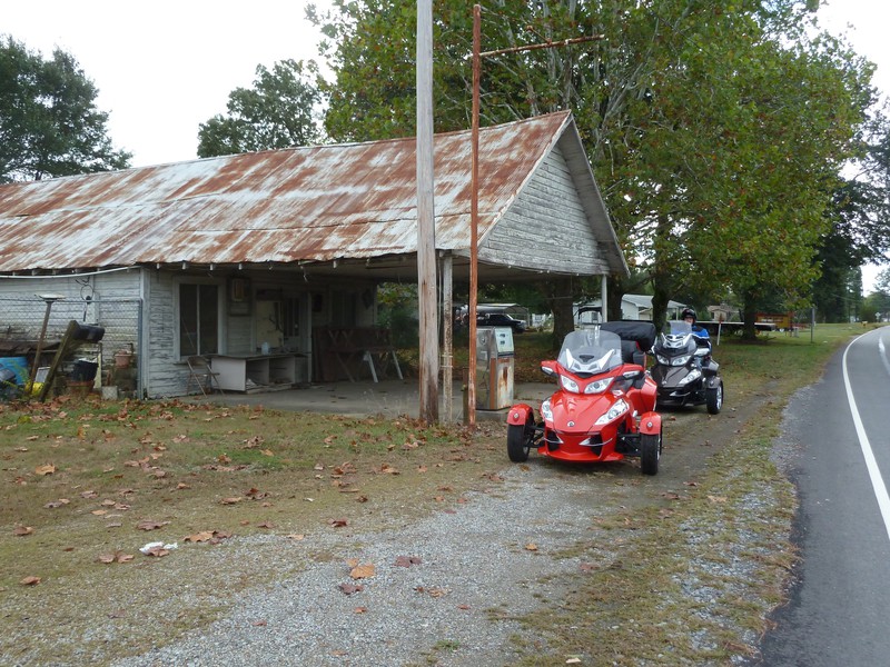Old Arkansas Gas Station