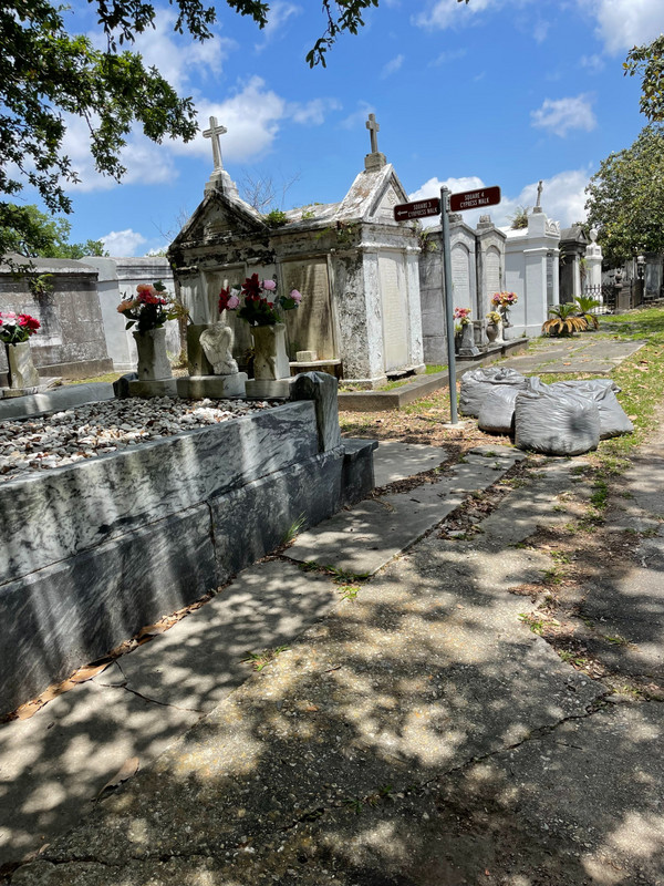Lafayette No. 1 Cemetery