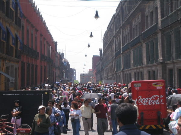 Crowded Avenida Guatemala