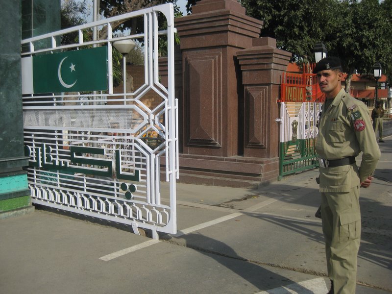 Pakistani Guard- Assalam Alaikum