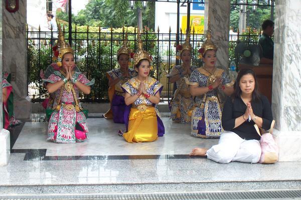 Erawan Shrine dancers