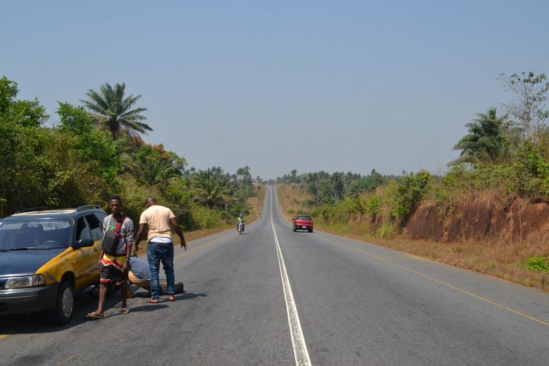 Sierra Leone: ottima strada, il taxi un po meno