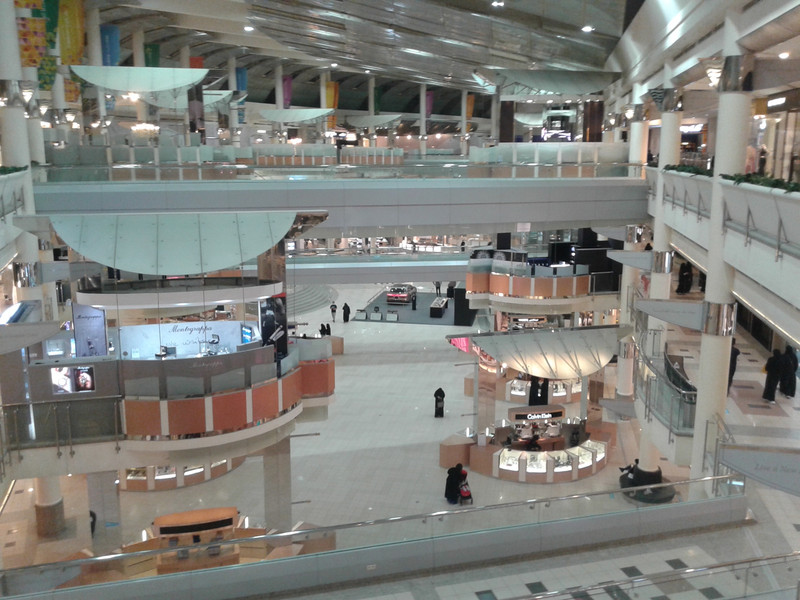 Riyadh: Kingdom Center Mall