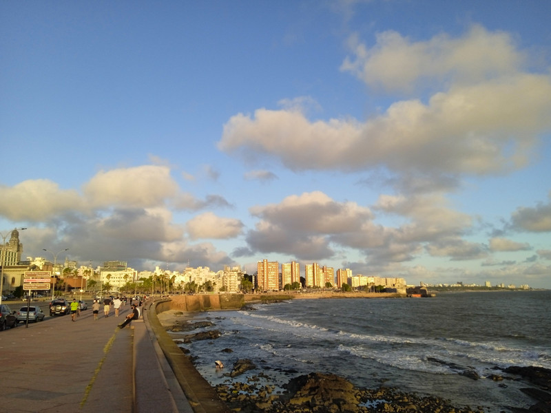 Montevideo al tramonto 