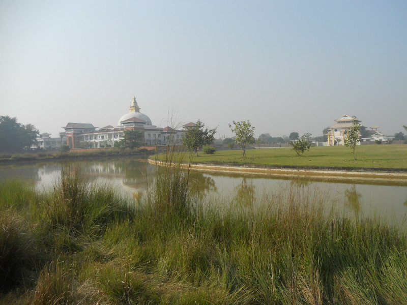 Lumbini: il grande parco dove sorgono i monasteri