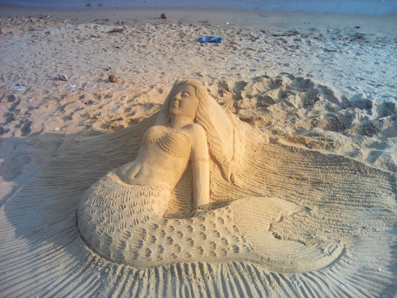 Maestri nelle sculture di sabbia
