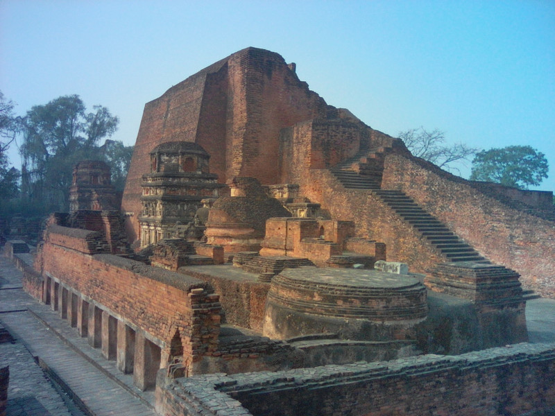 Nalanda - le rovine del grande stupa