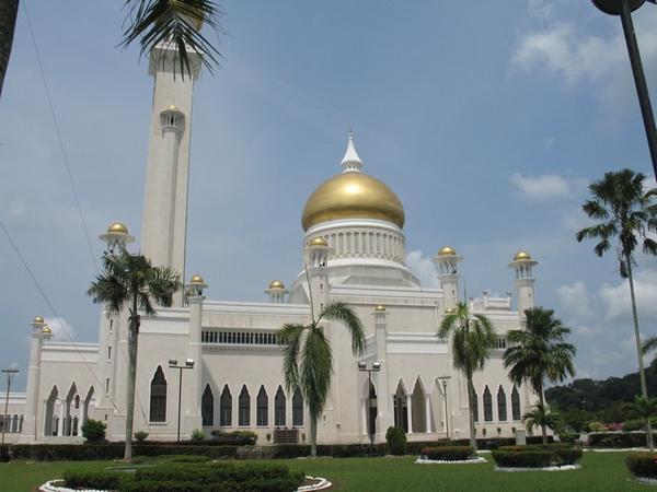 Brunei's Landmark - Mosque