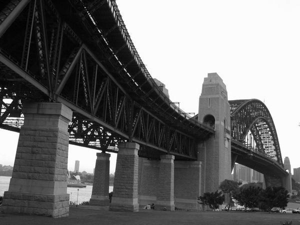 Sydney Harbour Bridge (1)