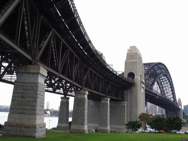 Sydney Harbour Bridge (2)