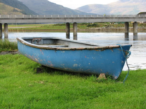 The blue boat