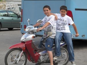 kids on motorcylce