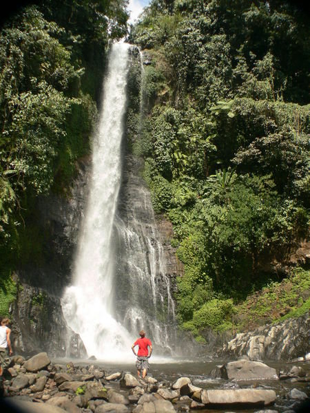 Gigit Falls