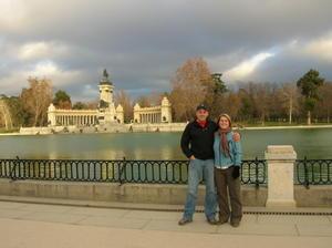 Me and Eoin at the Estanque at Parque Retiro
