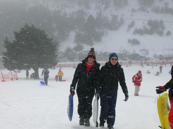 Helen and Ana going for another try at the slopes