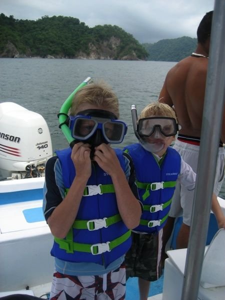 The two rookie snorkelers ready for action