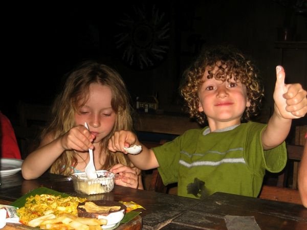 Samantha & Rory seem to like the Tres Leches cake