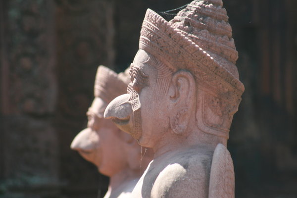 Statues of Garuda's at Pink Lady temple