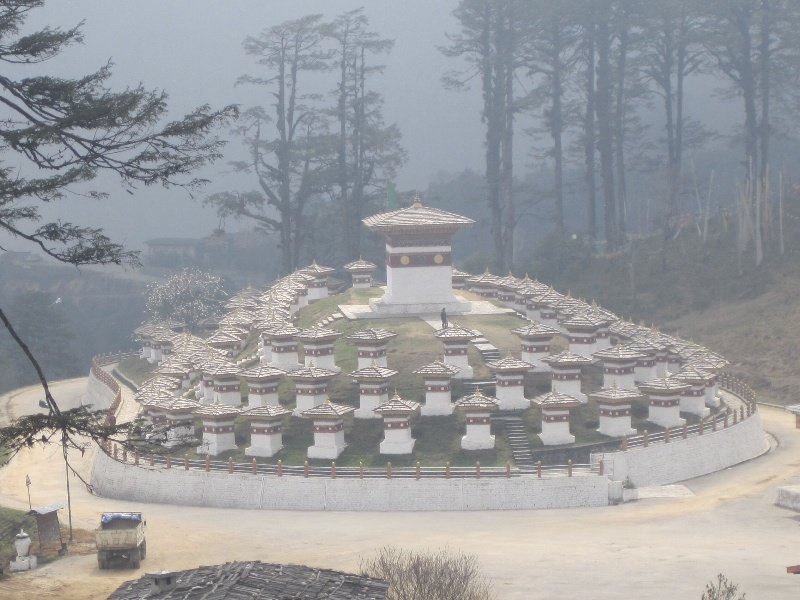 108 stupa built at the top of the pass