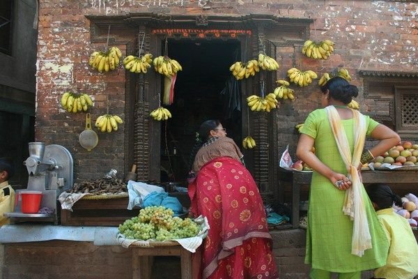 Fruitwinkeltje in Bhaktapur