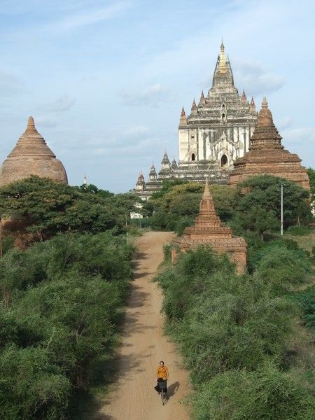 Fietsen in Bagan