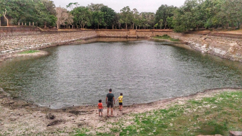Eth Pokuna / Elephant pond