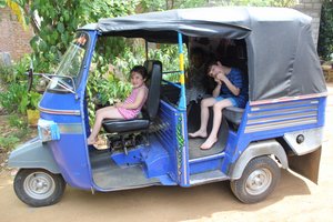 Tuktuk party
