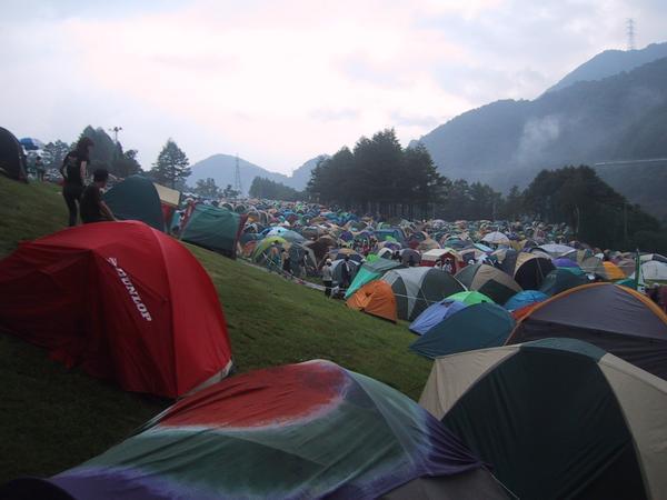 Some people would put their tents on crazy slopes