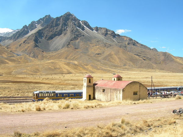 Treinrit naar Puno aan het Titicacameer