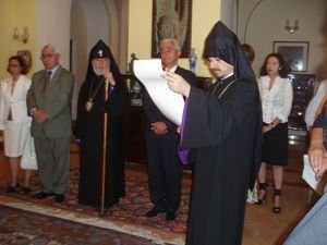 Award to Dr. Armenian by the Catholicos