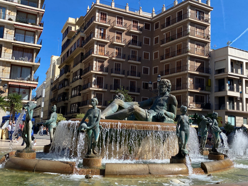 Lots of fountains in Valencia