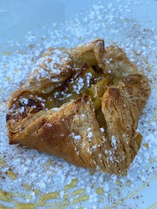 Puffed pastry