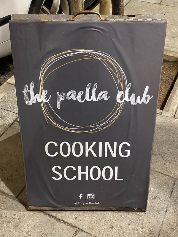 The Paella Club cooking class