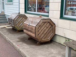 Maritime garbage containers