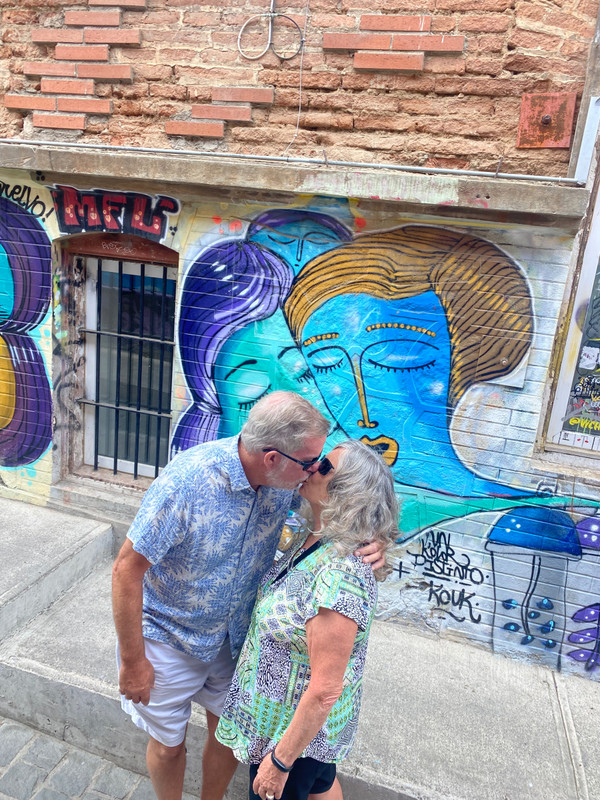 Kissing on the streets!
