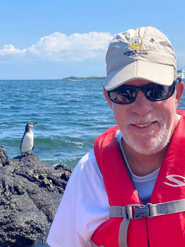 Dave & a Galápagos penguin