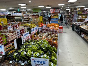 Grocery store in Seoul
