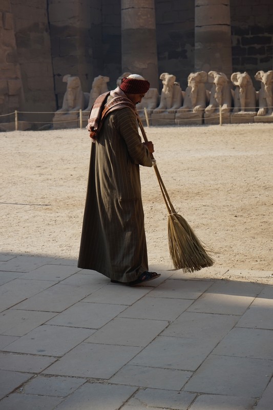 Keeping Karnak Temple clean