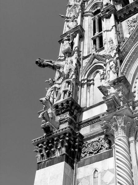 Duomo di Siena-scultpure detail