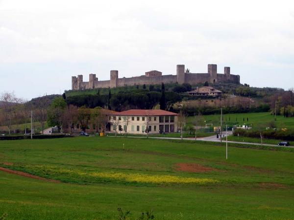 Monteriggione from afar-a tiny, tiny town atop a hill. We are about 45 minutes from Florence