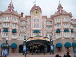 Disneyland hotel