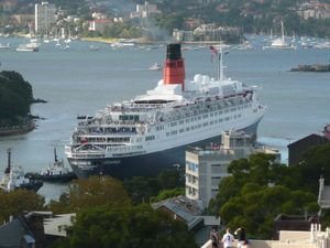 QE2's last time in Sydney