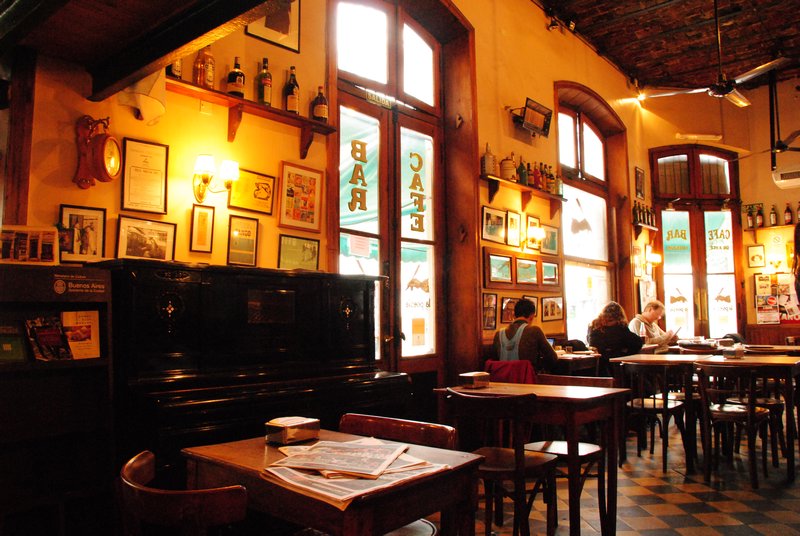 La Poesia cafe in San Telmo